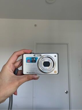 Panasonic Lumix DMC-FH3